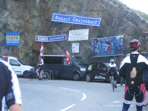 Robert Gesink hairpin on Alpe d'Huez